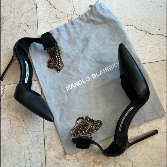 Manolo Blahnik Black Chain Heels Shoes - Picture 16 of 16